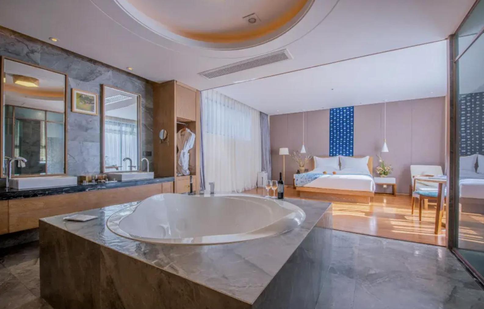 Hong Long Jing Hotel Дали Экстерьер фото